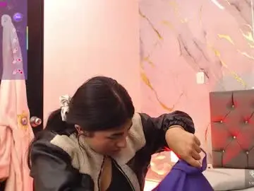 Chaturbate Best live sex cam show of dulciinea_07