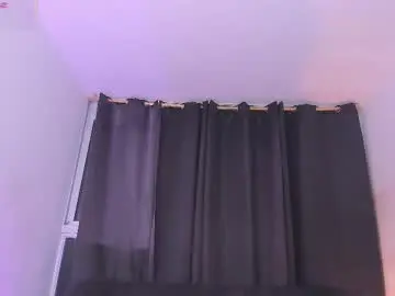Chaturbate Live Sex Cam of natalie_paris