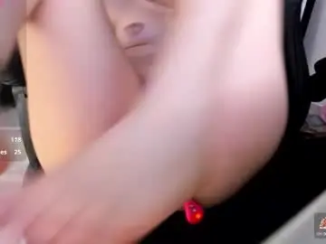 Chaturbate Free Porn Cam of oliver_mrgn