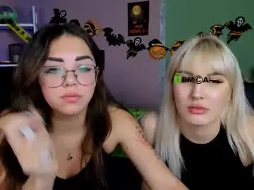 Chaturbate Private Sex Chat of kleri_paint