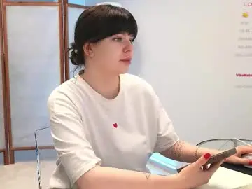 Chaturbate Free Porn Cam of lovlybambi