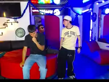 Chaturbate Best live sex cam show of crismens