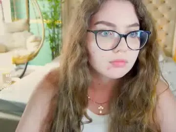 Chaturbate Nude Webcam of luxsopphia_
