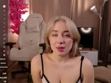 Chaturbate Live Sex of pinqui3