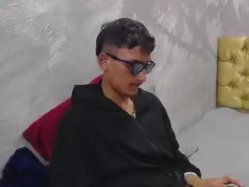 Chaturbate Live Sex Cam of savagelover_