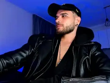 Chaturbate Live Sex Cam of paris_lock