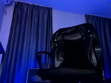 Chaturbate Nude Webcam of paris_lock