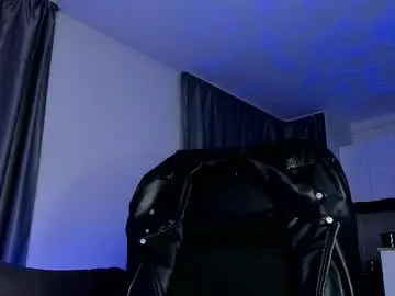 Chaturbate Free Porn Cam of paris_lock