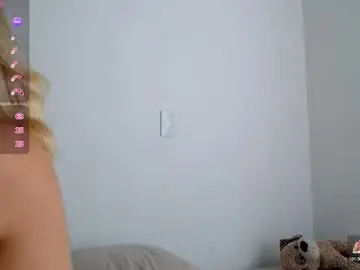 Chaturbate Live Sex Cam of ania_mml