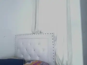 Chaturbate Live Sex Cam of dakota_and_aron