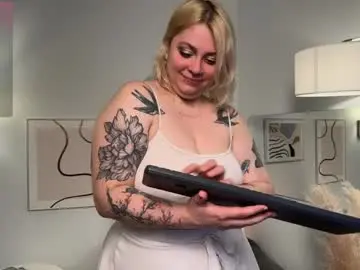 Chaturbate Free Porn Cam of eyes_are_higher16333