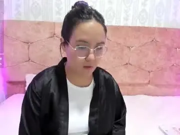 Chaturbate Watch Live Sex Cams of emily_5weet