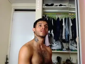 Chaturbate Live Sex Cam of juanbladde
