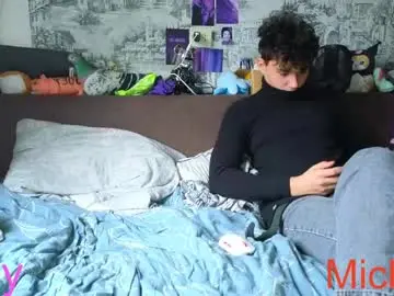 Chaturbate Free Porn Cam of ololkd