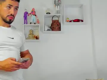 Chaturbate Watch Live Sex Cams of ezzio_scolaro