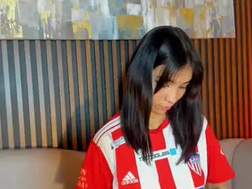 Chaturbate Adult Webcams of laura_aristizabal_19