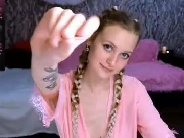 Chaturbate Live Sex Cam of taissia_sweet