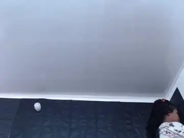 Chaturbate Free Porn Cam of cristal_smith06