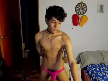 Chaturbate Nude Webcam of aliotttwink