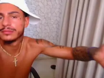Chaturbate Watch Live Sex Cams of lucawardd