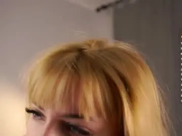 Chaturbate Live Sex Cam of _vi_vi_