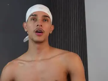 Chaturbate Watch Live Sex Cams of busterspinter