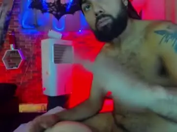 Chaturbate Live Sex Cam of michael_twinkk