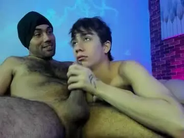 Chaturbate Live Sex Cam of michael_twinkk