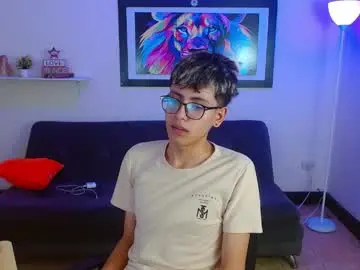 Chaturbate Best live sex cam show of alexcum_18