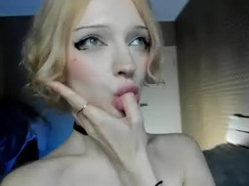 Chaturbate Free Live Porn of milinamarvelous