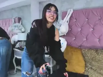 Chaturbate Watch Live Sex Cams of sara_lee7