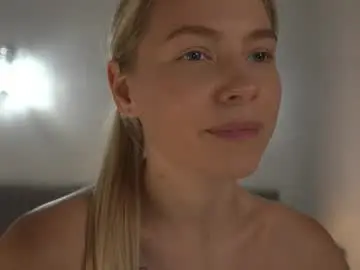 Chaturbate Free Live Porn of snow_is_falling