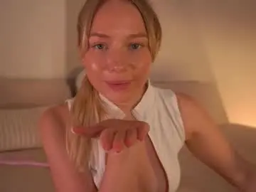 Chaturbate Adult Video Chat of snow_is_falling