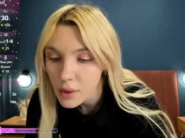 Chaturbate Live Sex Cam of fluffy_monica