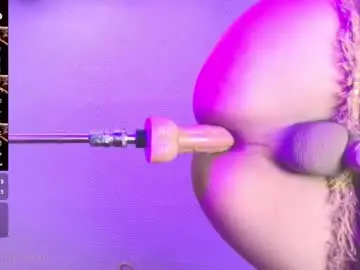 Chaturbate Best live sex cam show of azul_poppi