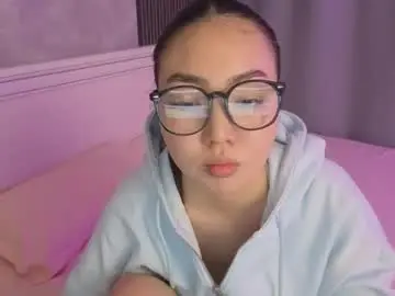 Chaturbate Live Sex Cam of akino_hen
