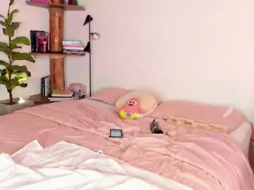 Chaturbate Live Sex Cam of caramelo_xox