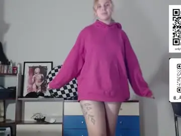 Chaturbate Free Live Porn of alismoona