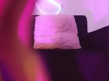 Chaturbate Nude Webcam of daviana_hill_