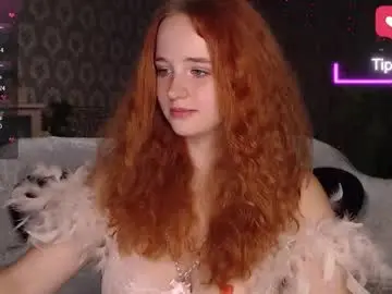Chaturbate Live Sex Cam of lunasweeti