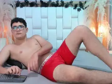 Chaturbate Nude Webcam of dylan_luxe