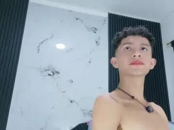 Chaturbate Free Live Porn of noah_tyler_