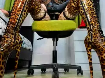 Chaturbate Watch Live Sex Cams of mistresstiffany69