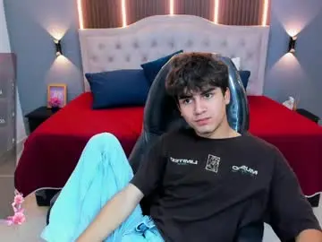 Chaturbate Adult Video Chat of tommy18__