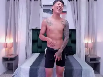 Chaturbate Free Live Porn of wallen_couple