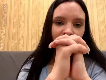 Chaturbate Live Sex Cam of helen__eve