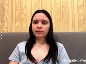 Chaturbate Adult Video Chat of helen__eve