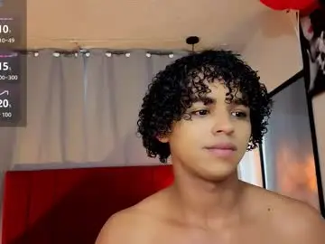 Chaturbate Best live sex cam show of noah_smith04