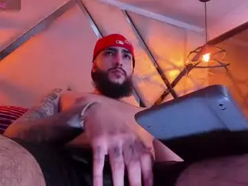 Chaturbate Live Sex of santiagohincapiie