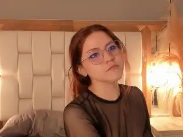 Chaturbate Live Sex Cam of daphne_and_roger